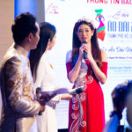 Hoa hau Khanh Van_Le Hoi Ao Dai36